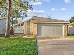 10530 Rippling Fields Dr, Houston, TX 77064