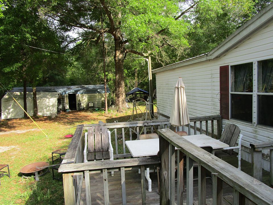 Front porch & Garage