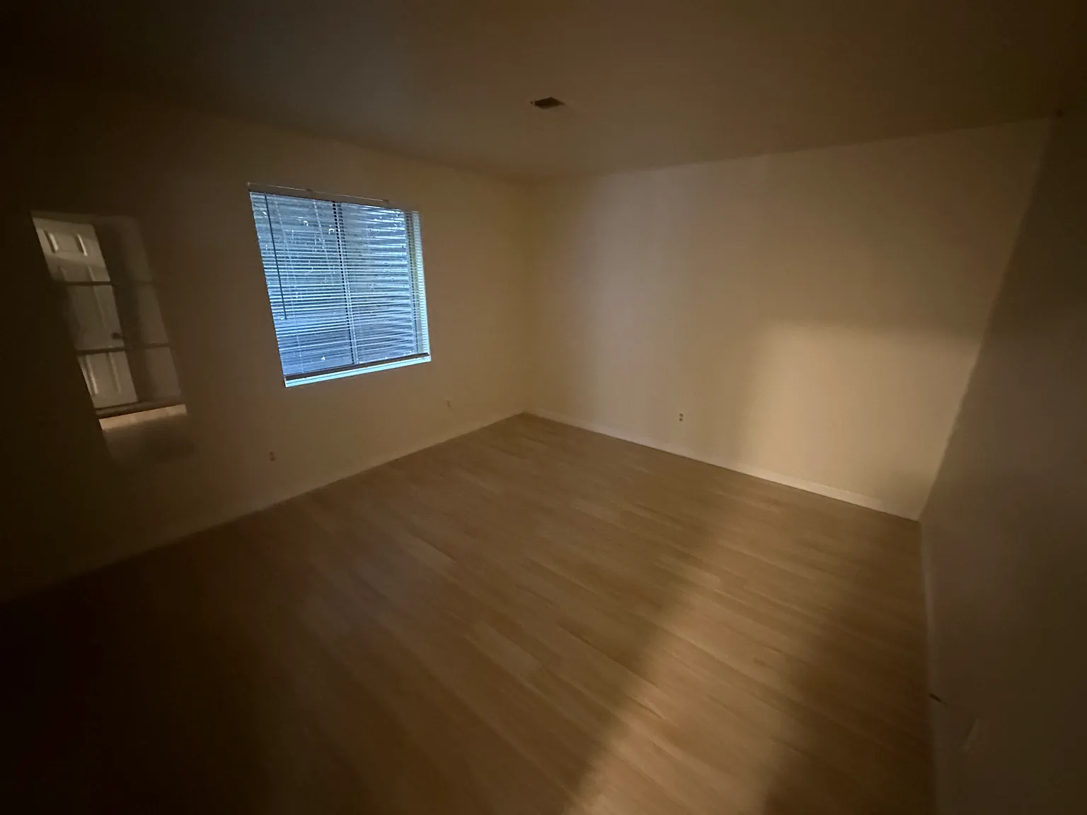 2 bed, 1025 sqft, $3,000 — Photo 1
