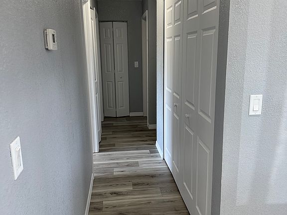 4th image of 1674 Arcot Cir NE