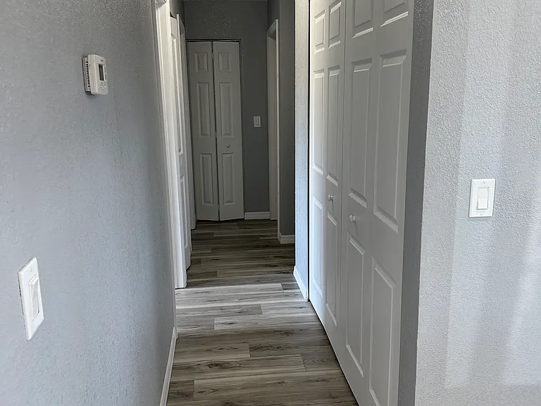1674 Arcot Cir NE — Photo 4