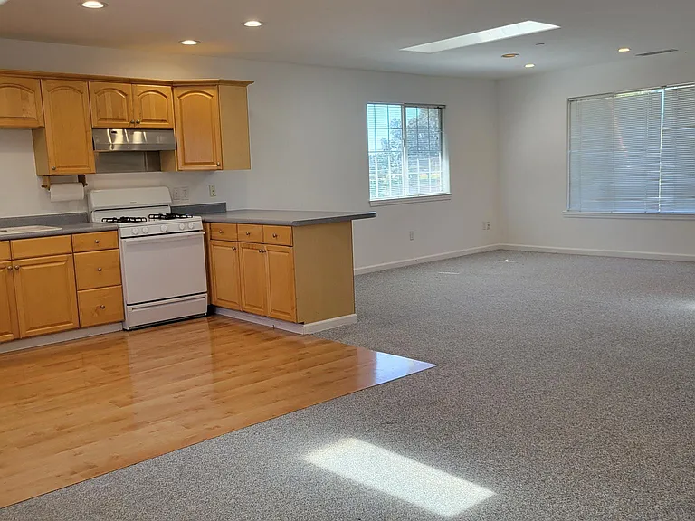 928 Yuba Dr — Photo 5