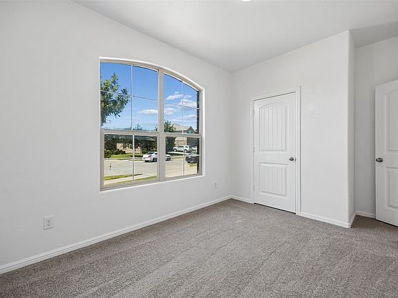 4th image of 4236 Gallowgate Dr