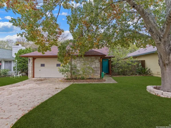 5523 DASHING CREEK ST, San Antonio, TX 78247
