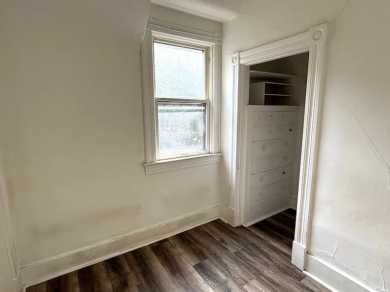 357 7th Ave S #4 — Photo 7
