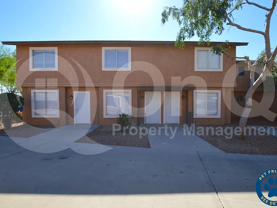 1418 E Knoll Cir #2