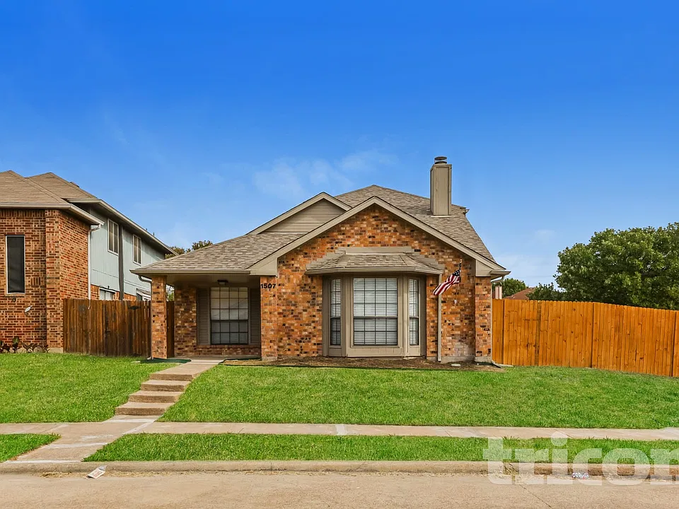 1507 Windmill Ln