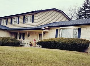 1680 60th St, La Grange Highlands, IL