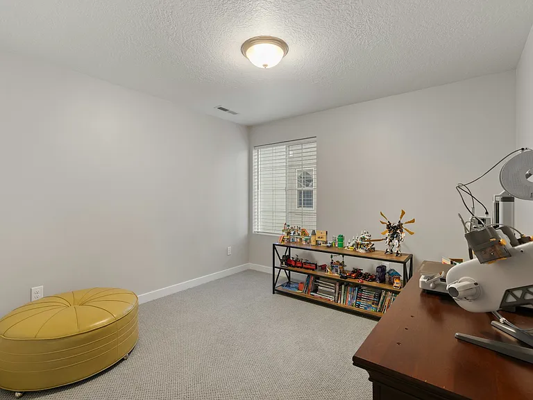 824-2800 W North Lake Dr — Photo 18