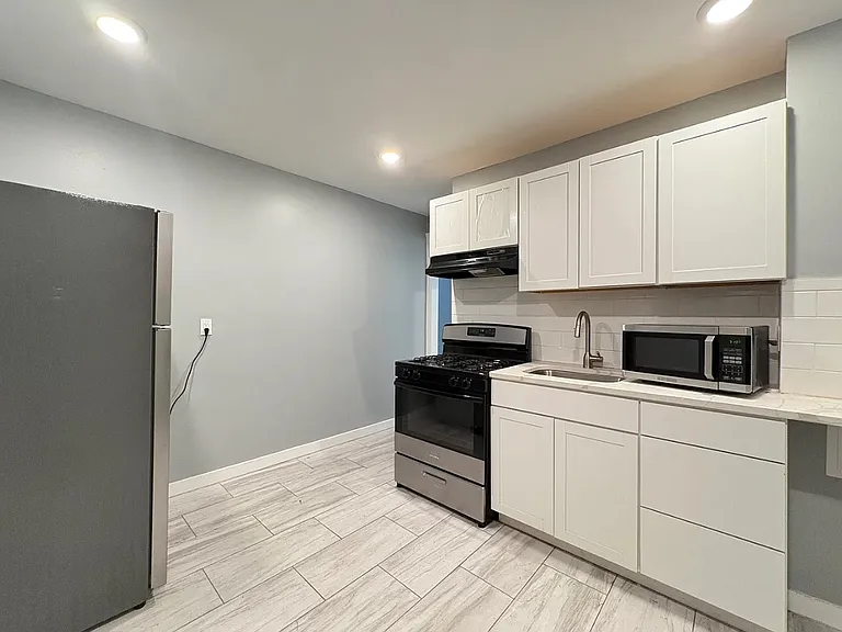 1148 Mary St #101 — Photo 1