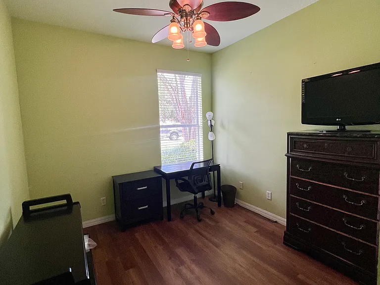 Tuscany Ave — Photo 9