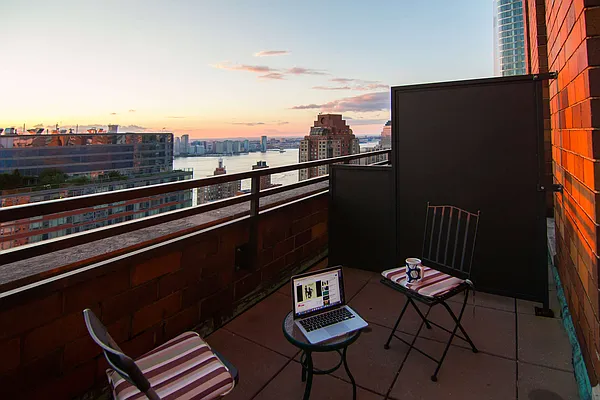 Rented by New York Residence | media 23