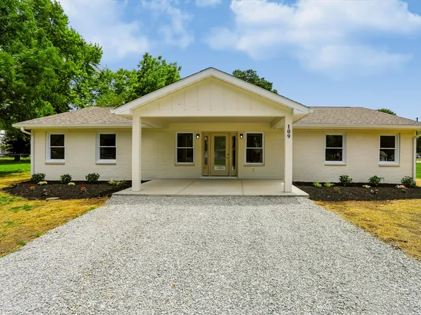 109 W Johnson St, Fairland, IN 46126