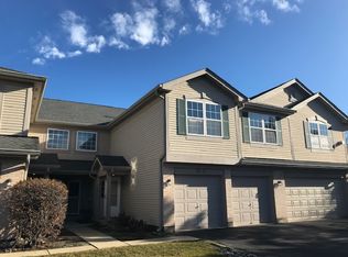 1575 Auburn Ln, Gurnee, IL 60031