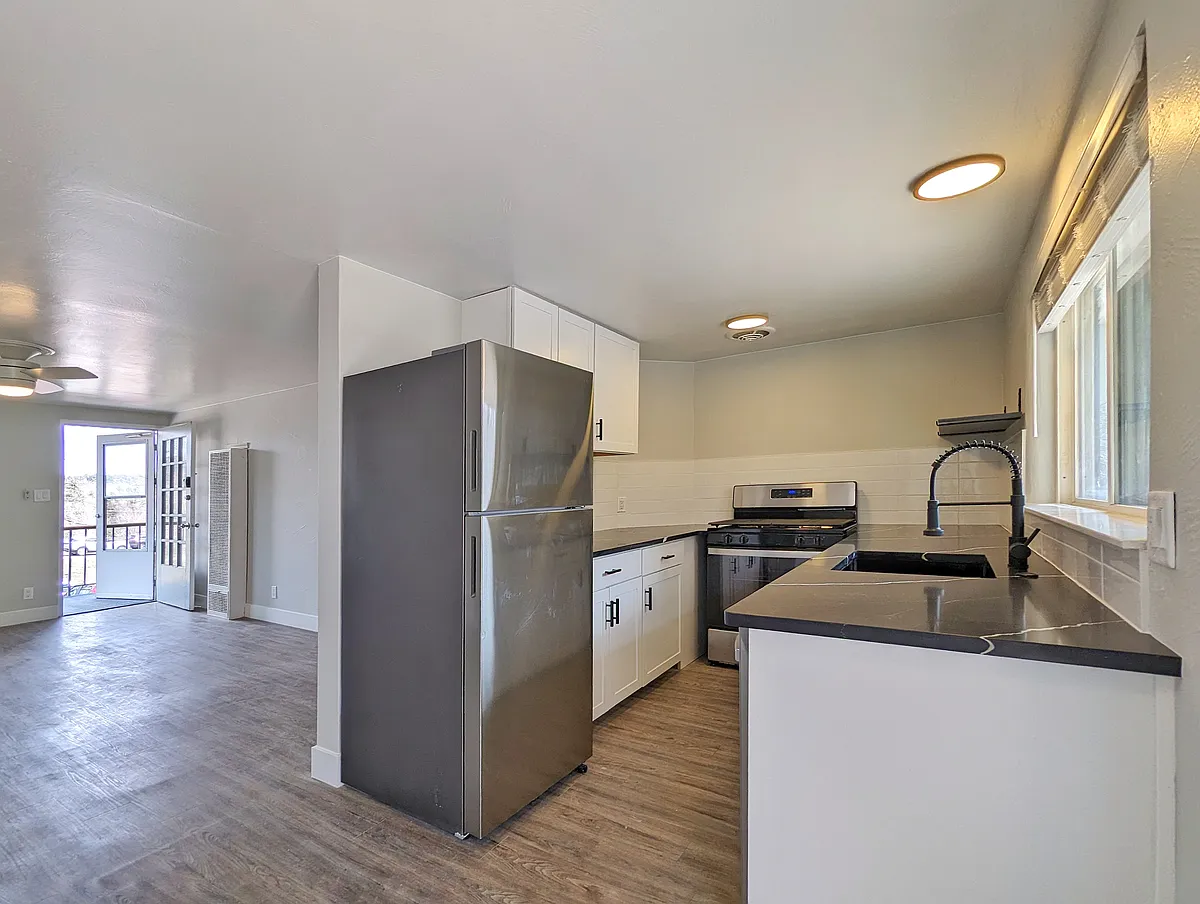 Building Photo - 3737 Red Canon Ave #7