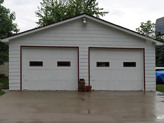 2 car garage