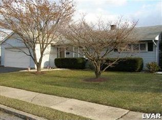 32 Saylor Dr, Coplay, PA 18037