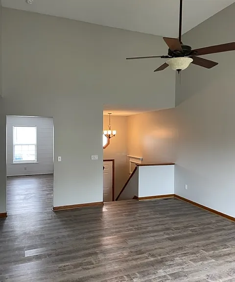 1420 Galway Ct — Photo 2