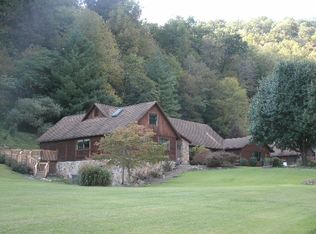 154 Tollie Ln, Pikeville, KY 41501