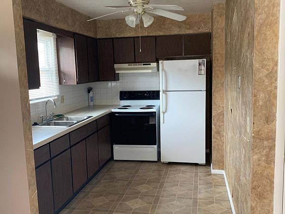 4th image of 101 W Woodsdale Ave
