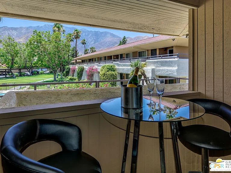 420 N Villa Ct #200 — Photo 16