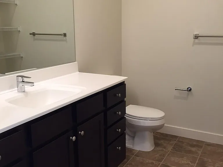 80 Eastwood Dr — Photo 6