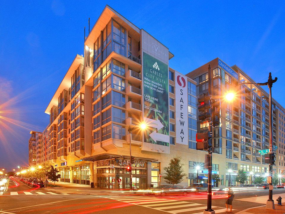 Gables City Vista Exterior