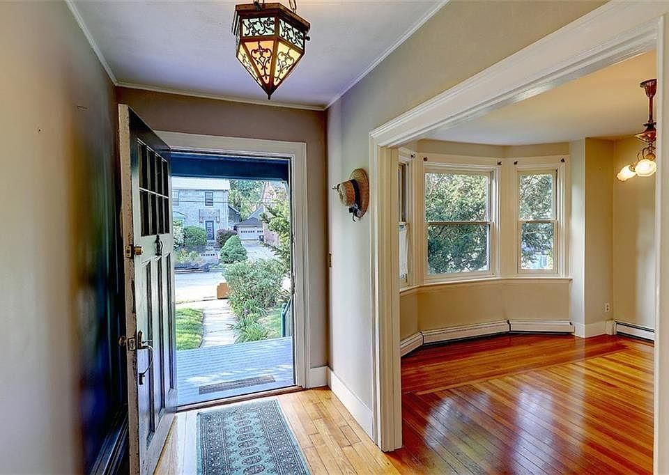 1st image of 138 Arnold Ave