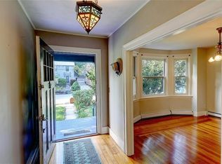 138 Arnold Ave, Cranston, RI 02905