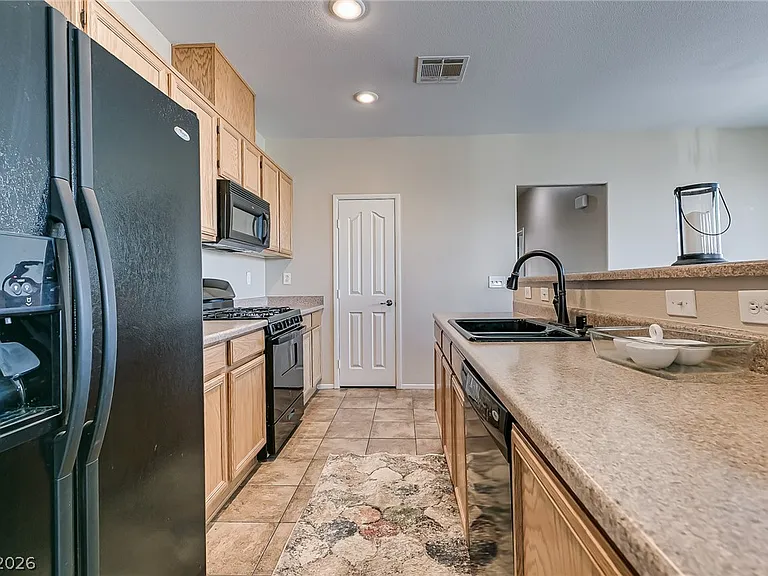 6255 W Arby Ave #163 — Photo 7