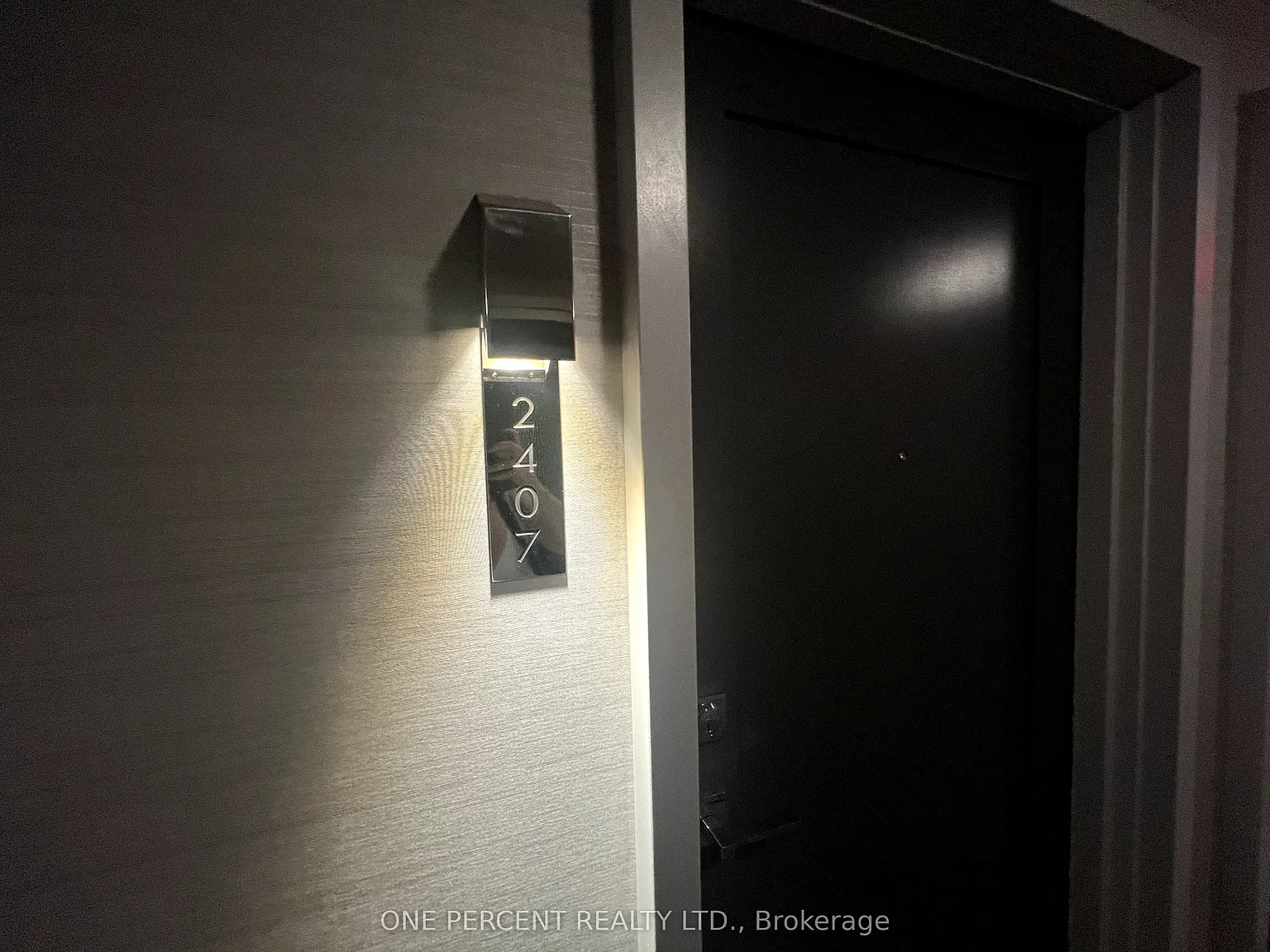 2 bed, $3,800 — Photo 3