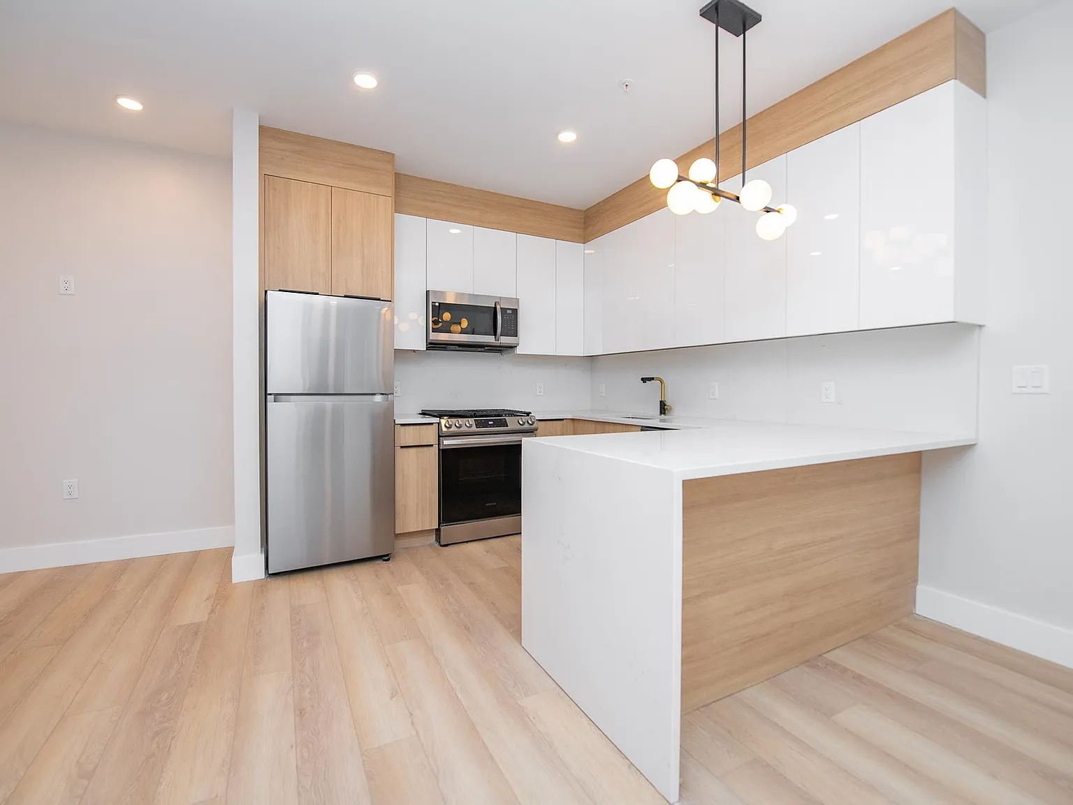 6710 Park Ave — Photo 3