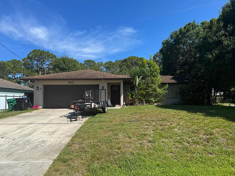 1st image of 352 SW Voltair Terrace