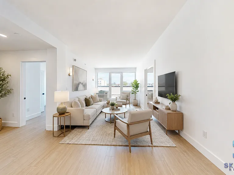 1215 Putnam Ave #3L — Photo 1