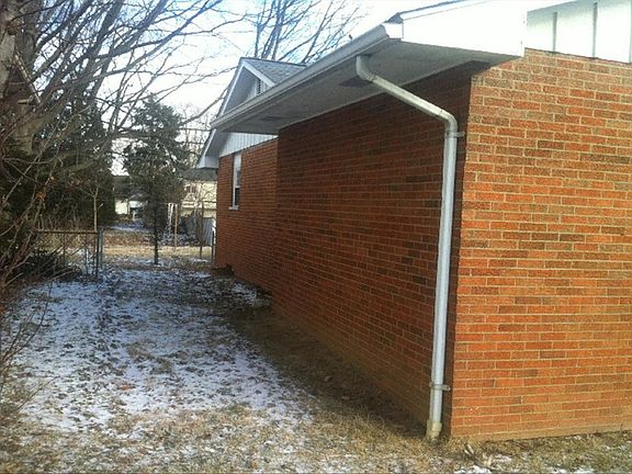 2nd image of 1318 Littlejohn Dr