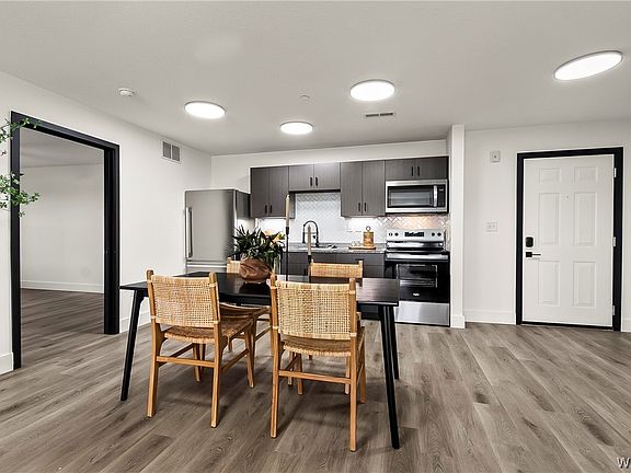 4th image of 680 6th Ave NE APT 1301