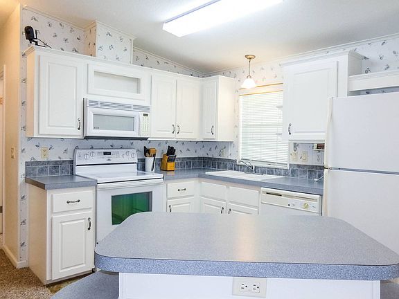 2nd image of 2505 E Bay Dr #182
