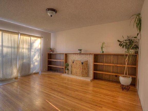 5th image of 3669 Meridian Ave