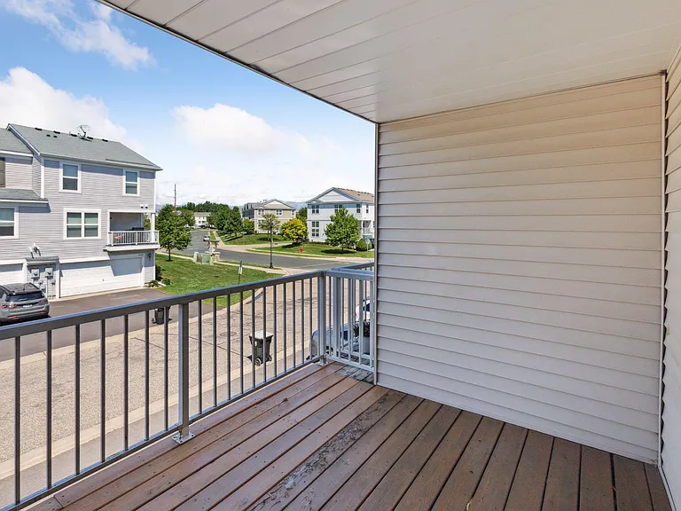 15024 Farnham Ave N — Photo 15