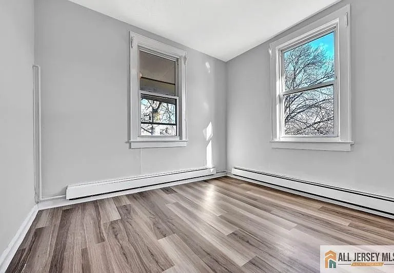 2 Columbus Pl #2 — Photo 2