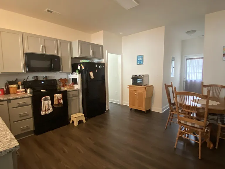 113 W Langdon Ave #2 — Photo 4