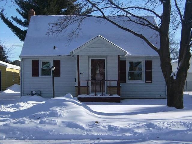 1st image of 452 N Pine St