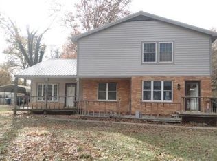606 Windsor Ln, Coffeyville, KS 67337