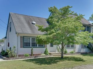 901 Pacific Ave, Beachwood, NJ 08722