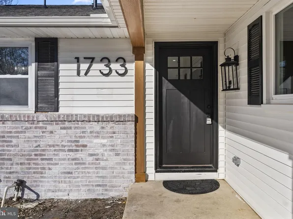 1733 Lark Ln, Cherry Hill, NJ 08003