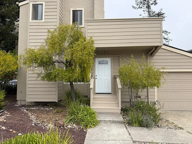 2069 Dolphin Dr — Photo 1