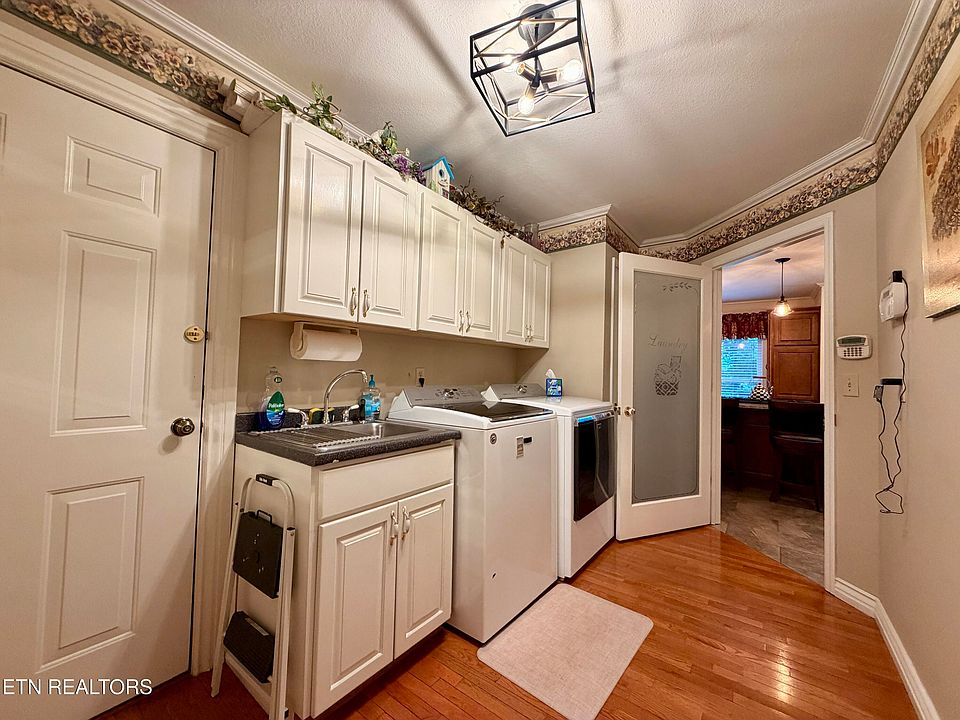 34th image of 630 Kenny Brook Ln