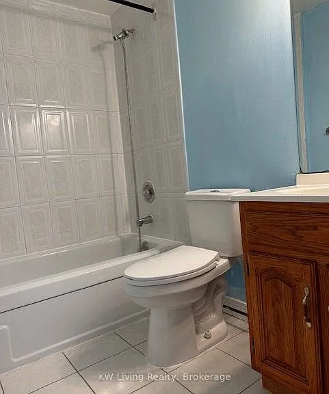 77 Phalen Cres — Photo 10