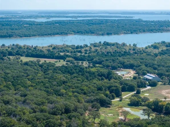 1639 Bloomfield Rd, Valley View, TX 76272