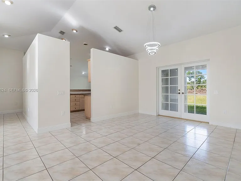 16035 SW 173rd Ave — Photo 8